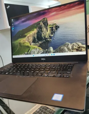 New Laptop Dell Inspiron 15 16GB Intel Core I7 SSD 512GB