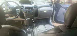 Toyota Vitz 2002 Beige