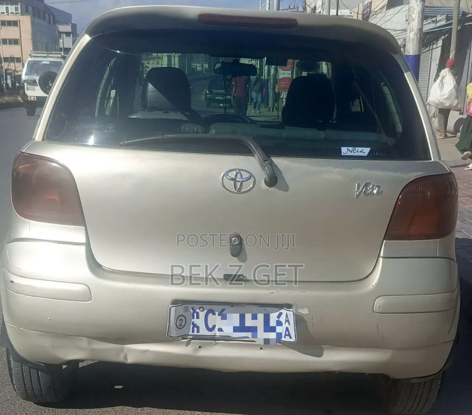 Toyota Vitz 2002 Beige