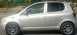 Toyota Vitz 2002 Beige