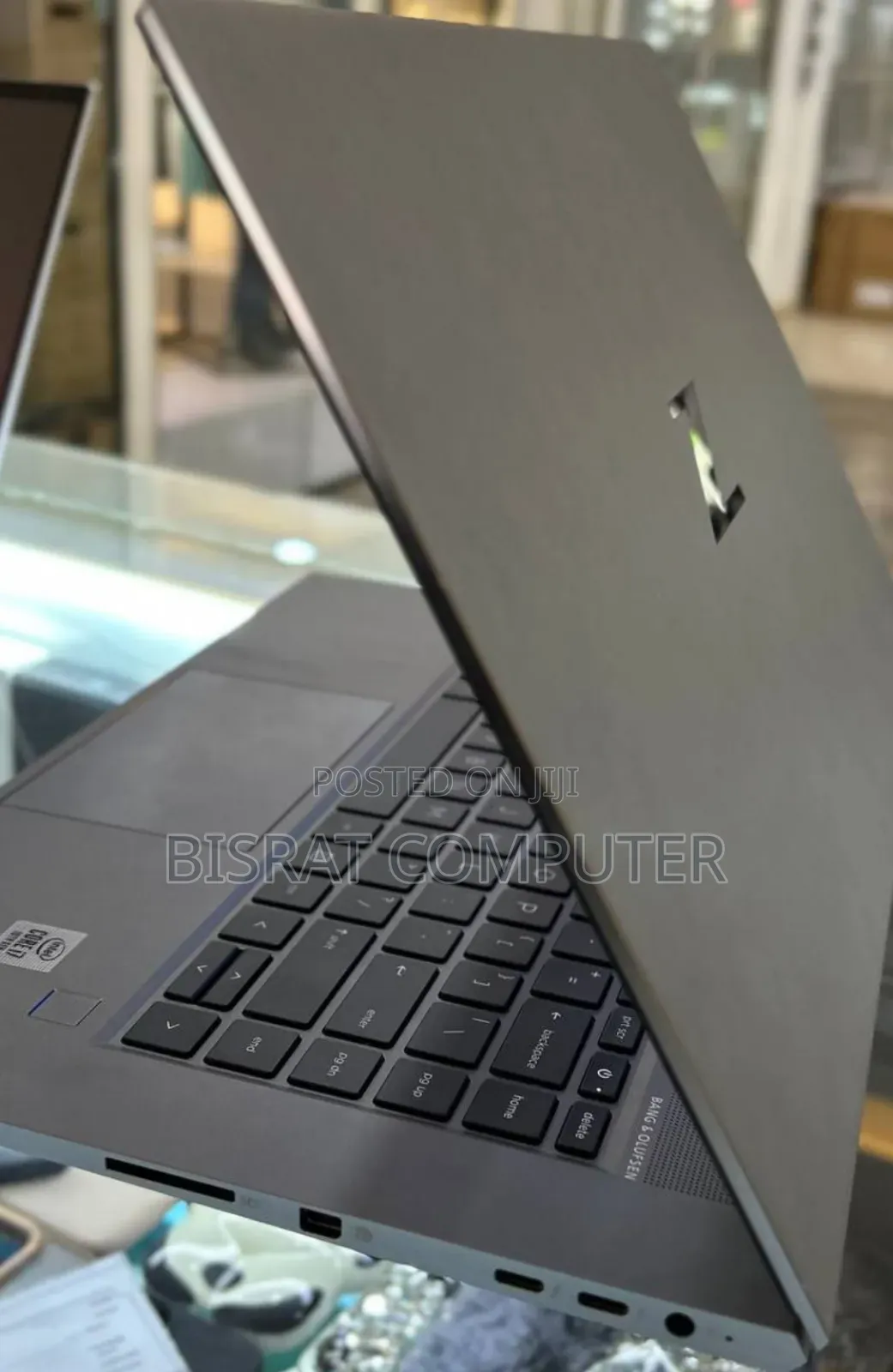 New Laptop HP ZBook Firefly 14 G7 16GB Intel Core I7 SSD 1T