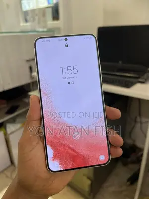 Photo - Samsung Galaxy S22+ 5G 128 GB Pink