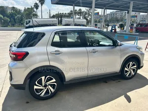 Toyota Raize 1.2 FWD 2022 Silver