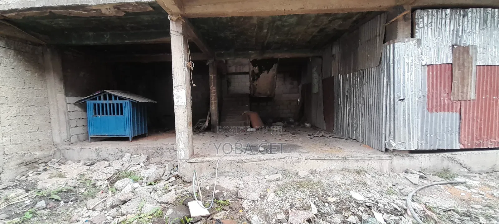 5bdrm House in Akaky Kaliti for sale