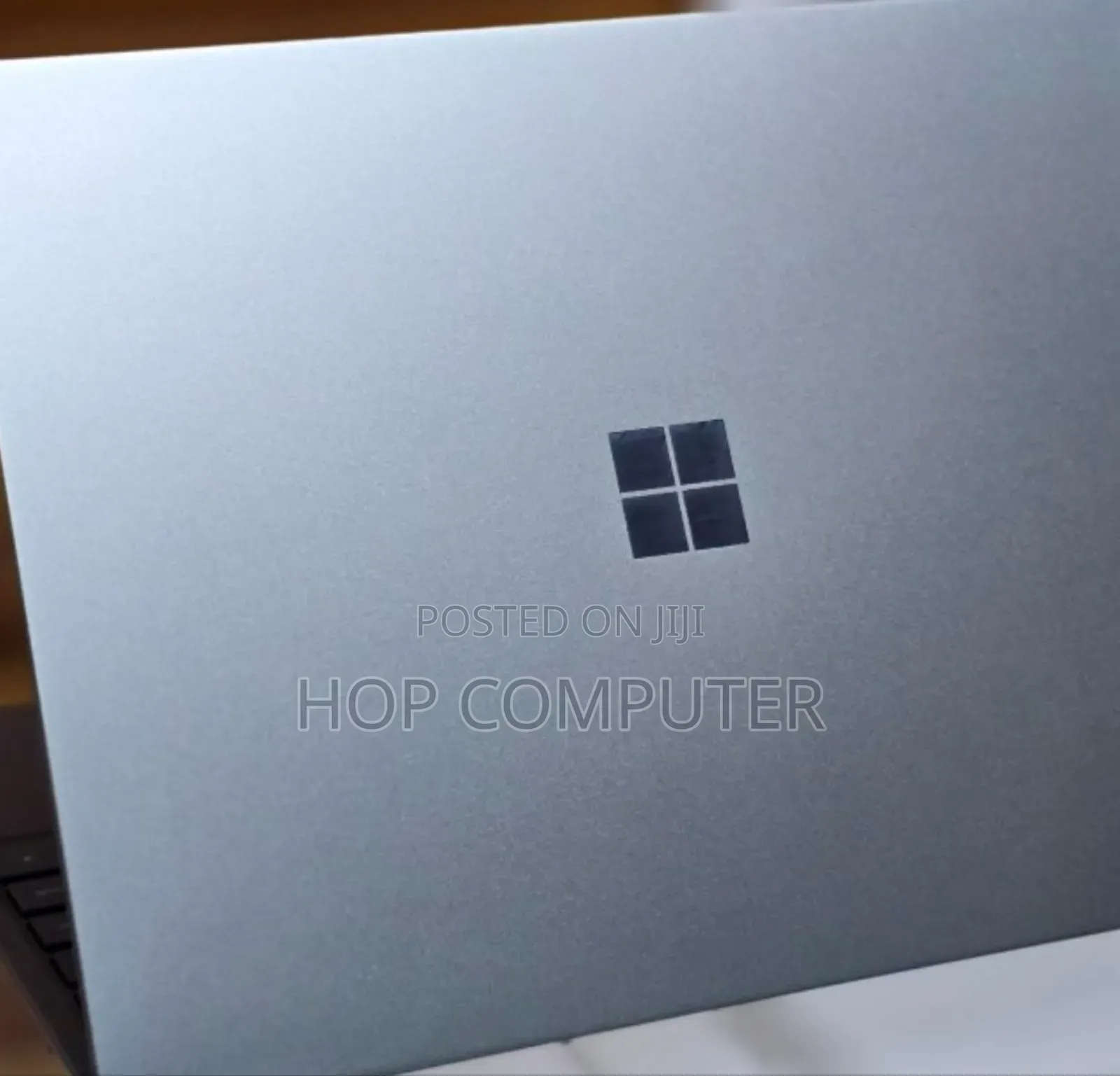 New Laptop Microsoft Surface 8GB Intel Core I5 SSD 256GB