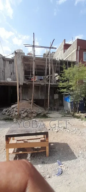 Photo - 6bdrm House in Akaky Kaliti for sale