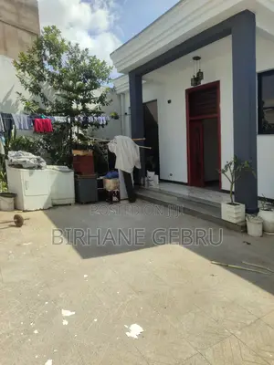 4bdrm Villa in Villa House, Bole for rent
