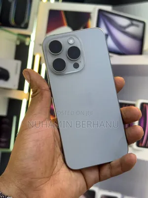 New Apple iPhone 15 Pro 256 GB Silver