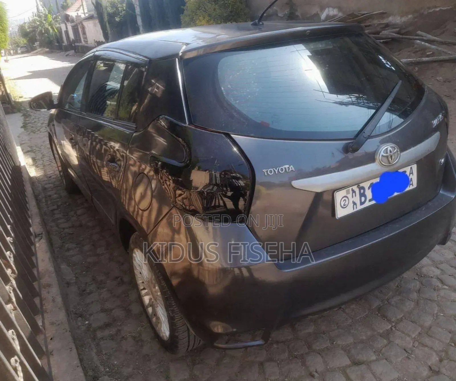 Toyota Yaris SE Hatchback 5dr 2014 Silver