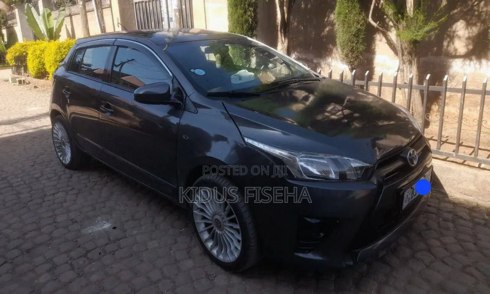 Toyota Yaris SE Hatchback 5dr 2014 Silver