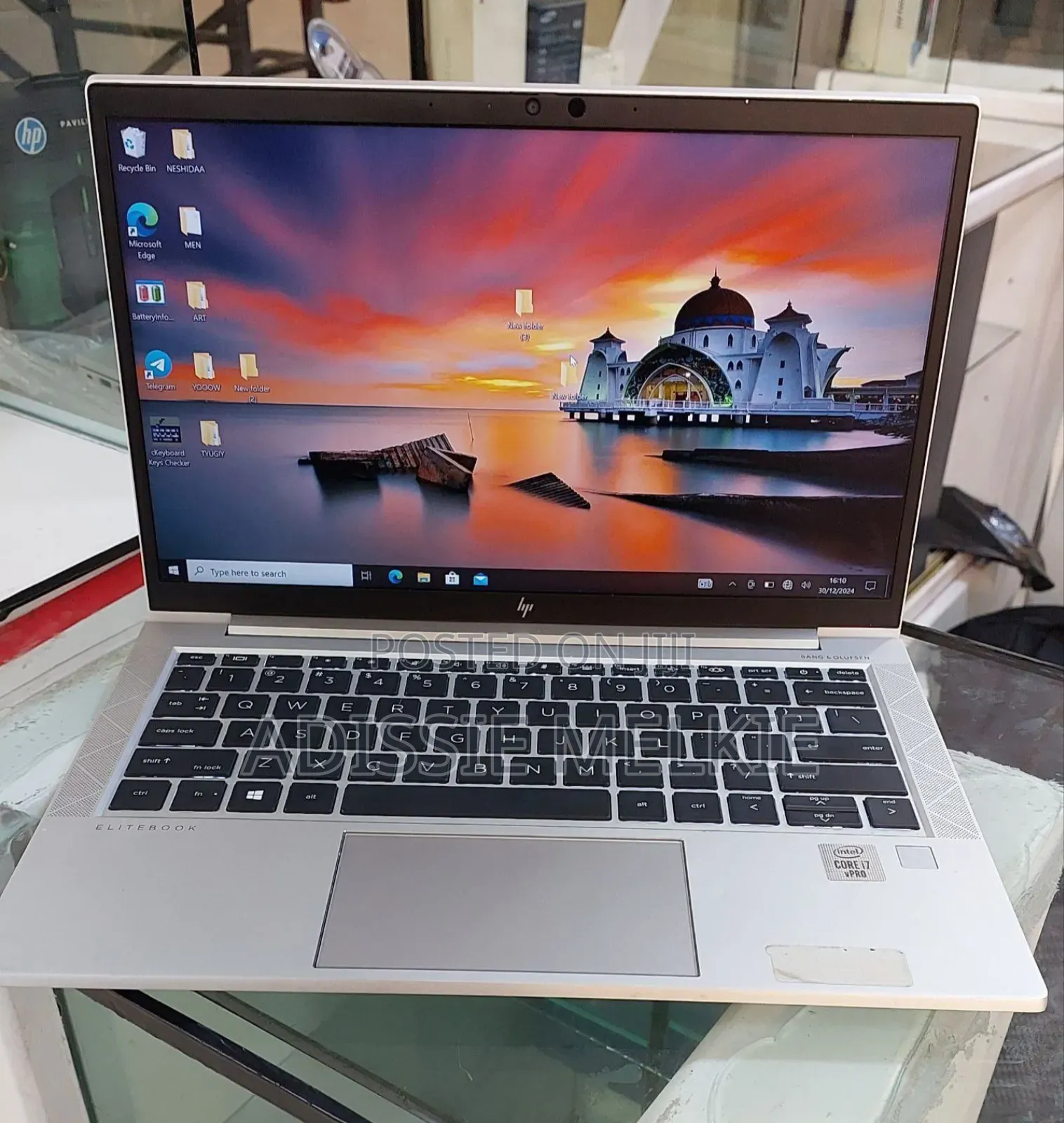 New Laptop HP Chromebook X2 16GB Intel Core I7 SSD 512GB