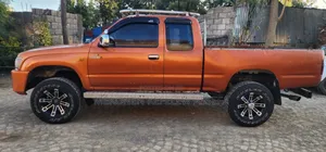 Toyota Hilux 1998 Orange
