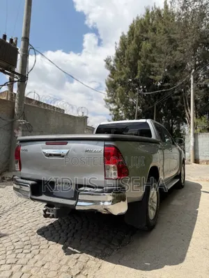 Toyota Hilux 2019 Silver
