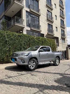 Toyota Hilux 2019 Silver