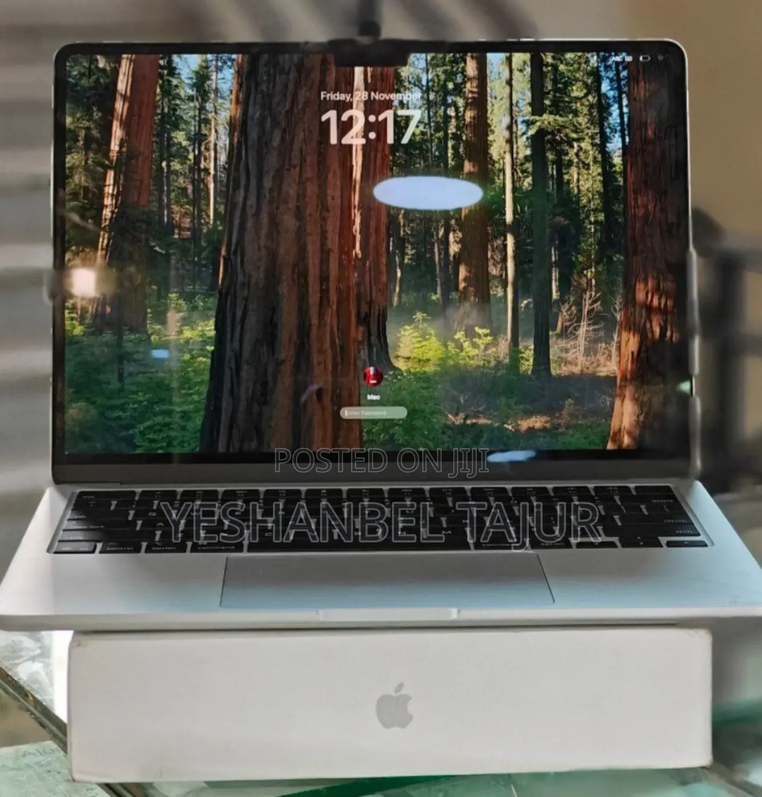 New Laptop Apple MacBook Air 2025 M4 13-Inch 16GB Apple M4 SSD 256GB