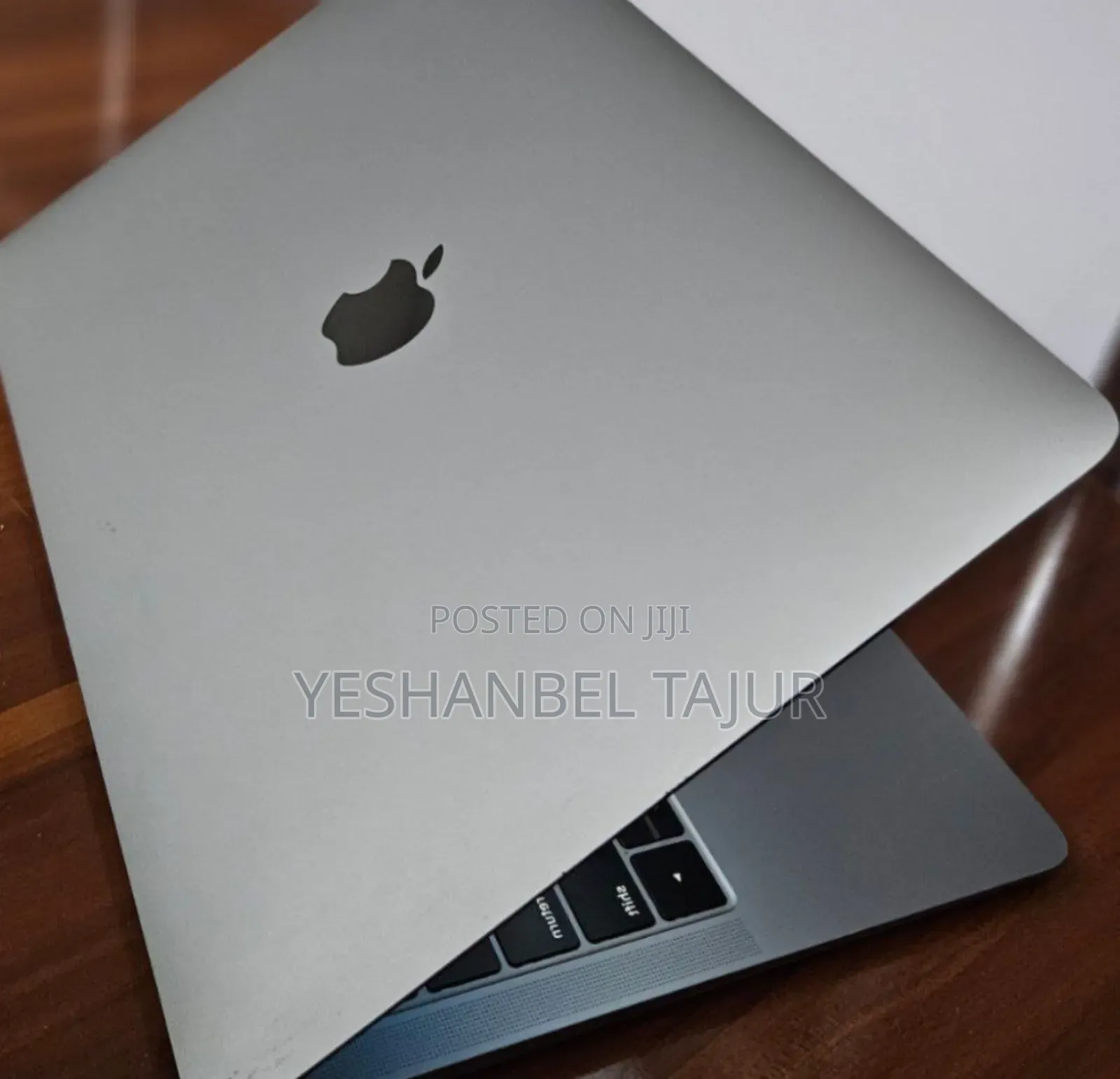 New Laptop Apple MacBook Pro 2019 8GB Intel Core I5 SSD 128GB