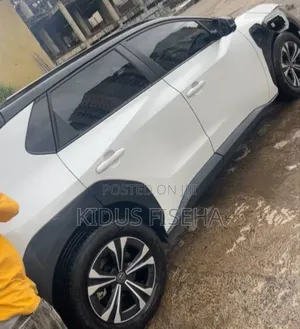 New Toyota bZ4X 71.4 kWh AWD 2023 White