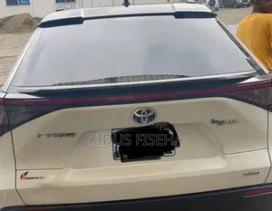 New Toyota bZ4X 71.4 kWh AWD 2023 White