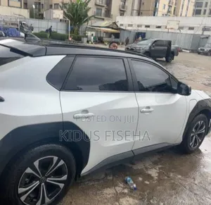 New Toyota bZ4X 71.4 kWh AWD 2023 White