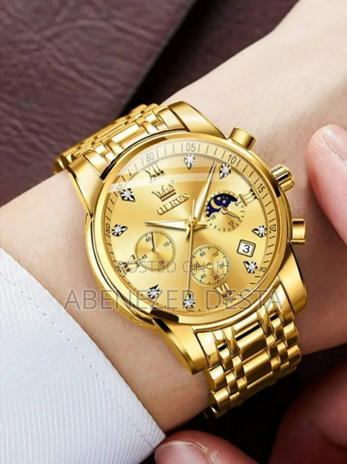 Olevs Men's Chronograph Watch With a Gold Stainless Steel Band
