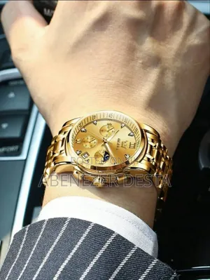 Olevs Men's Chronograph Watch With a Gold Stainless Steel Band