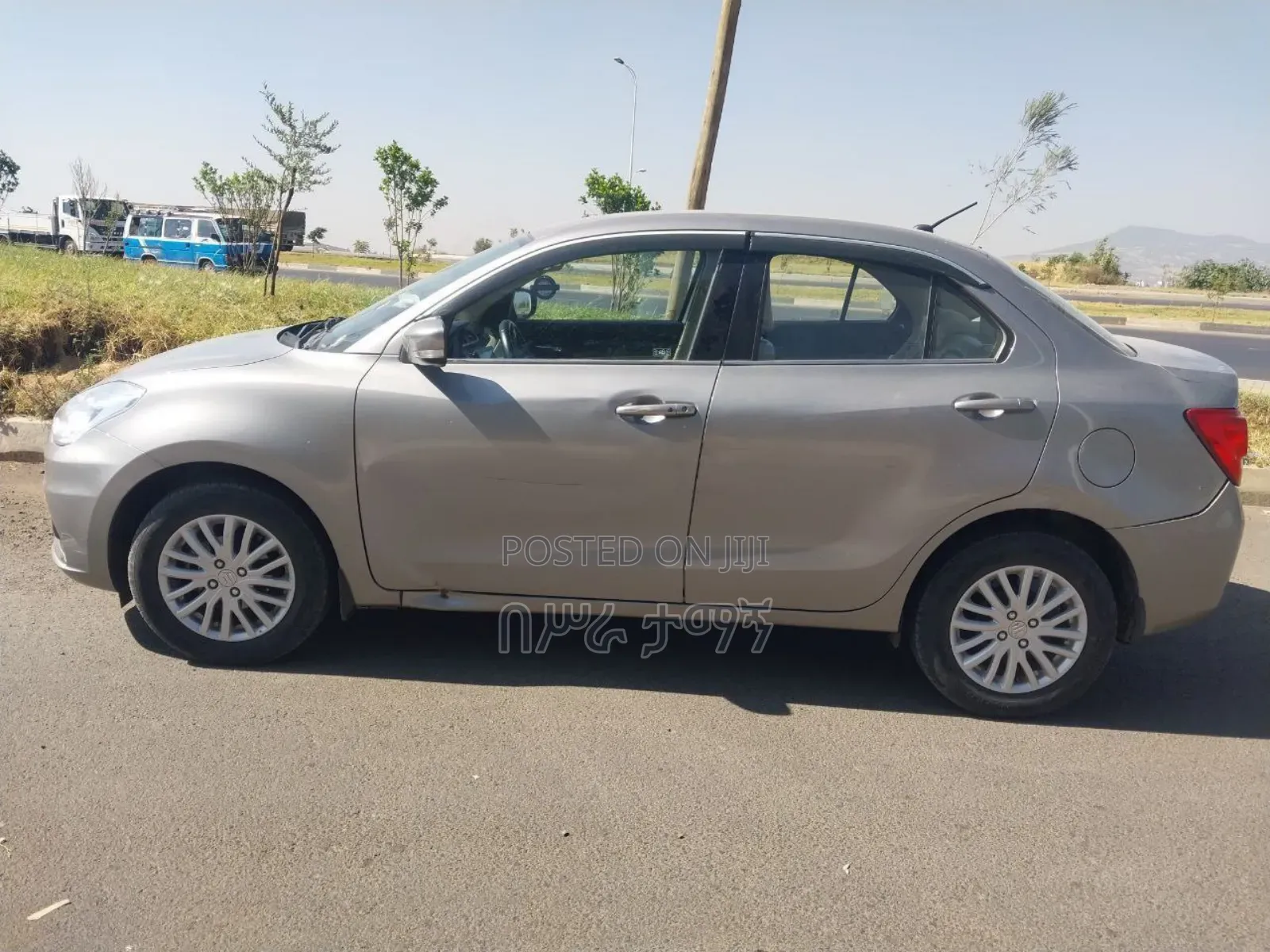 Suzuki Dzire 2023 Silver