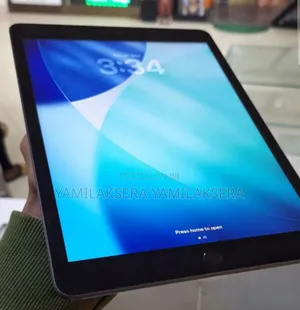 New Apple iPad 10.2 (2019) 64 GB Silver