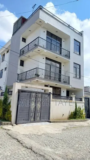 Furnished 8bdrm House in ወንዴ ደላላ, Bole for sale