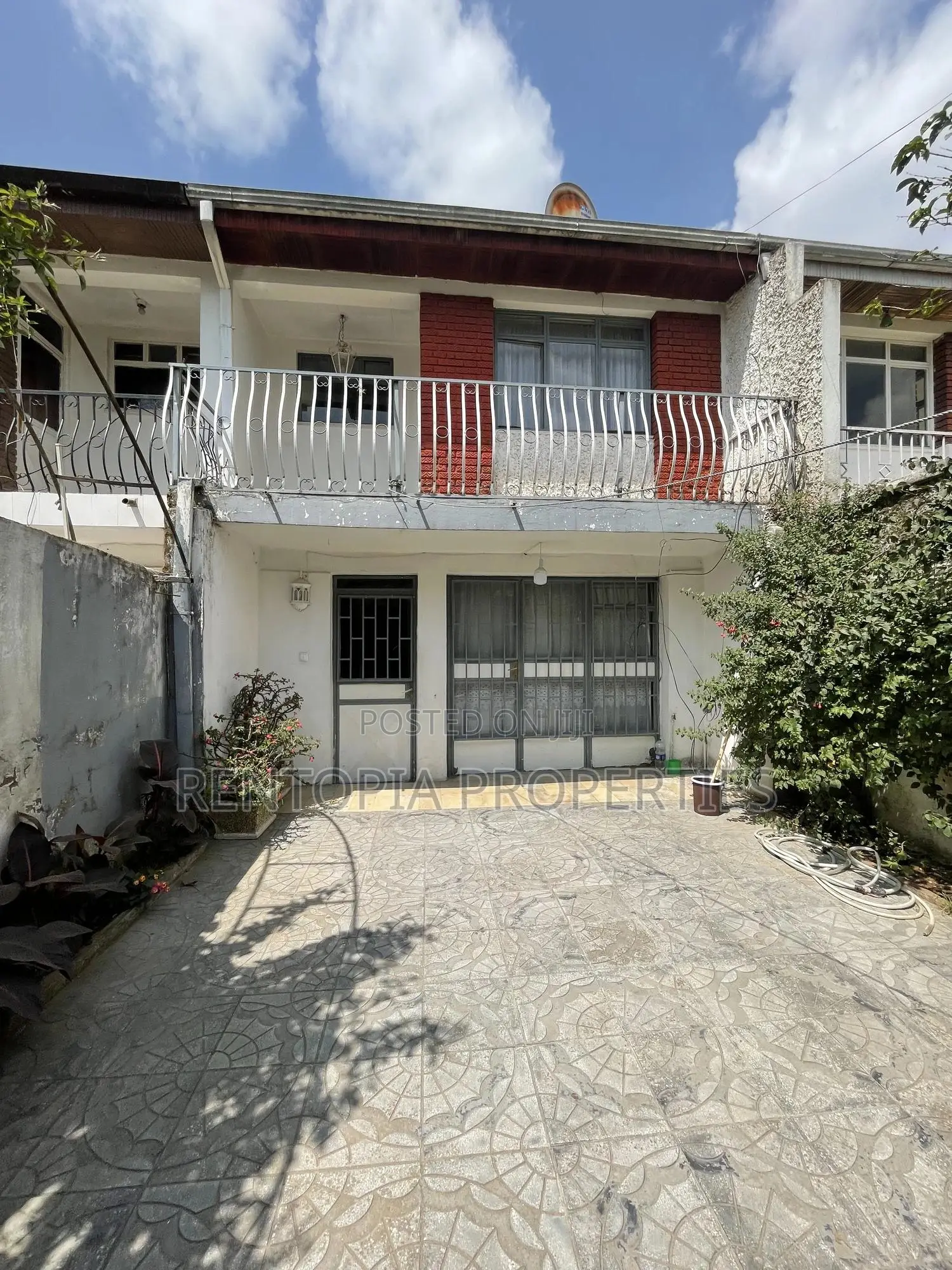 3bdrm House in Bole for sale