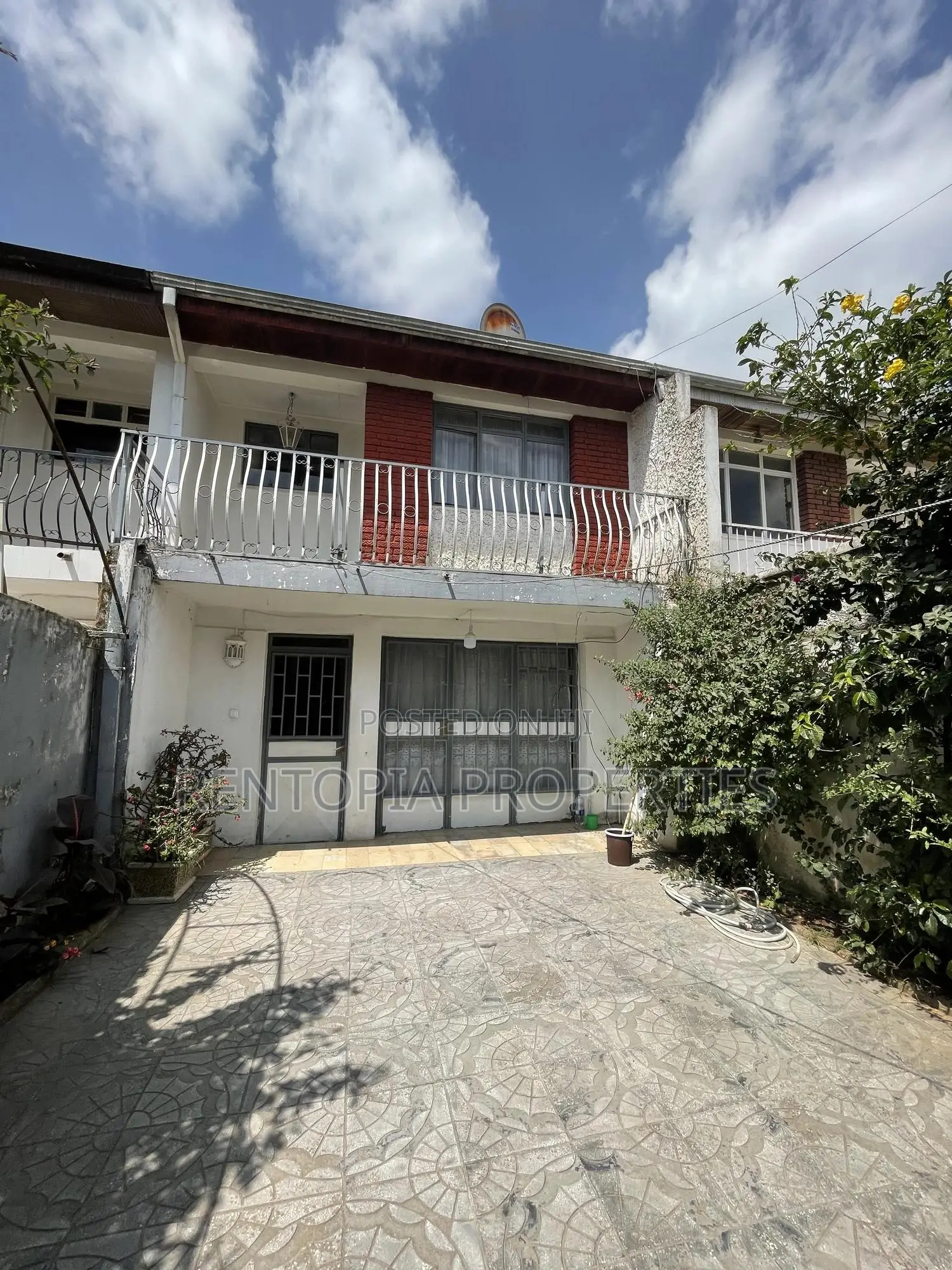 3bdrm House in Bole for sale