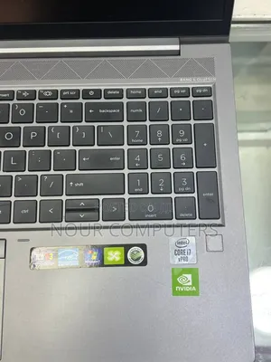 New Laptop HP ZBook Firefly 15 G7 16GB Intel Core I7 SSD 512GB