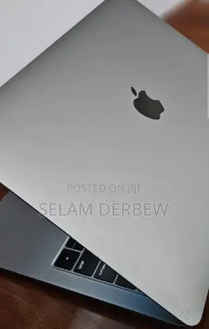 New Laptop Apple MacBook Air 2019 8GB Intel Core I5 SSD 128GB