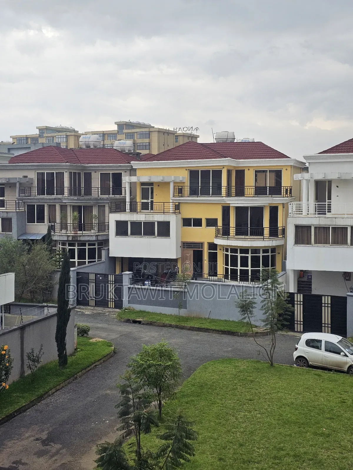 3bdrm Apartment in Ayat, Yeka for sale