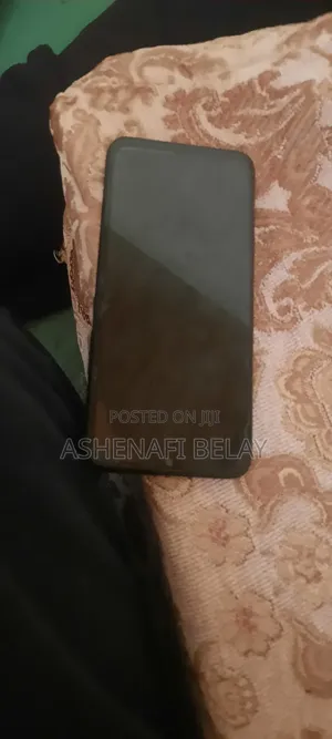 Photo - Infinix Smart 6 32 GB Black