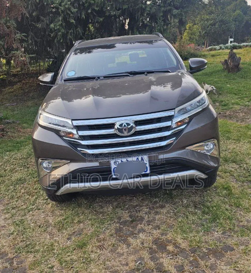 Toyota Rush 2023 Brown