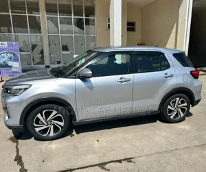 Toyota Raize 1.0 AWD 2022 Silver