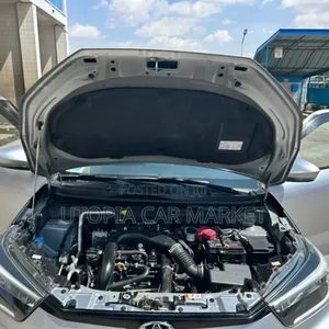 Toyota Raize 1.0 AWD 2022 Silver