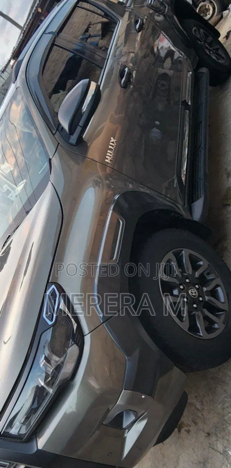 Toyota Hilux 2022 Silver