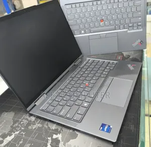 Photo - New Laptop Lenovo Thinkpad X1 Yoga 32GB Intel Core I7 SSD 512GB