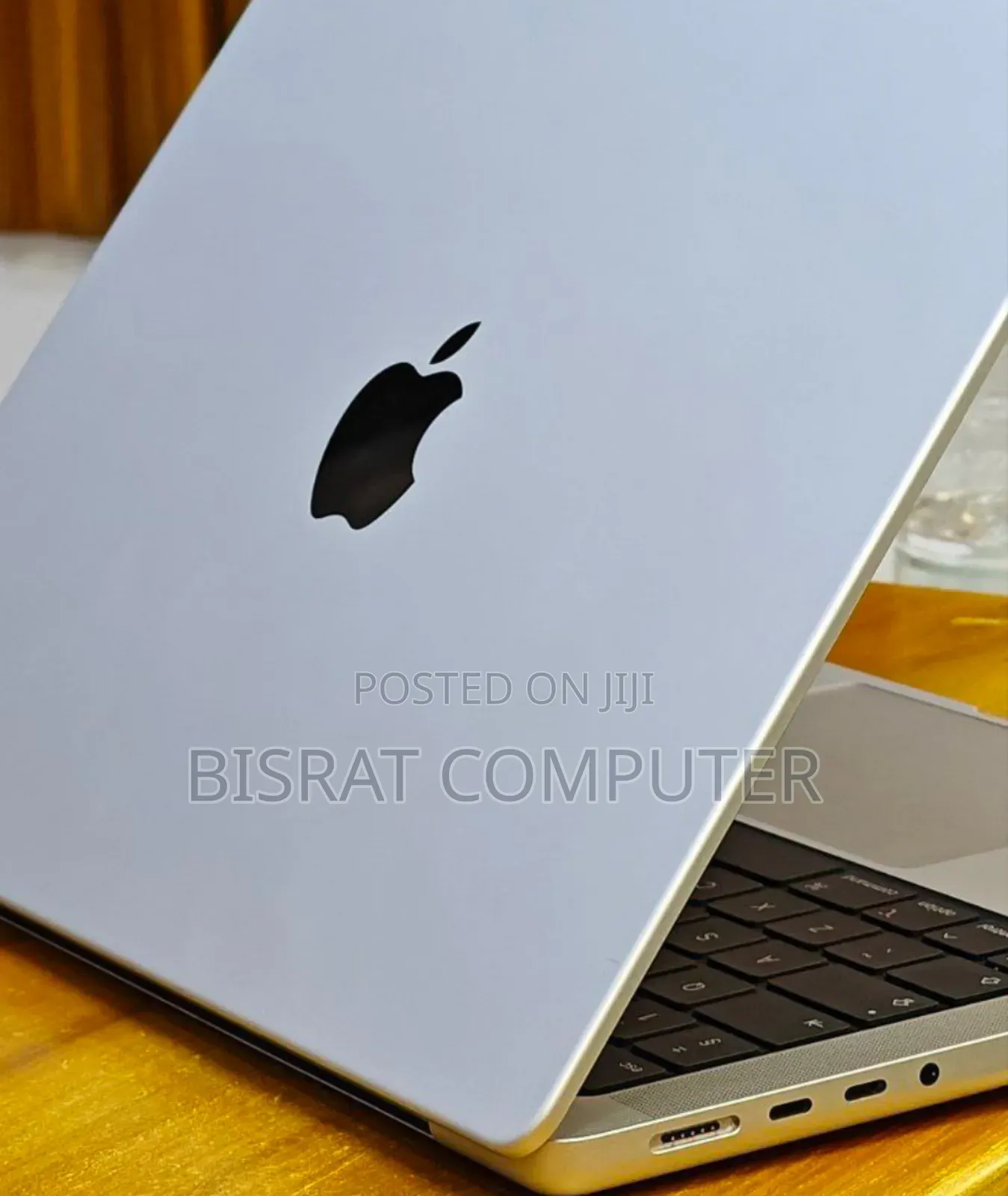 New Laptop Apple MacBook Pro M1 32GB Apple M1 Pro SSD 1T