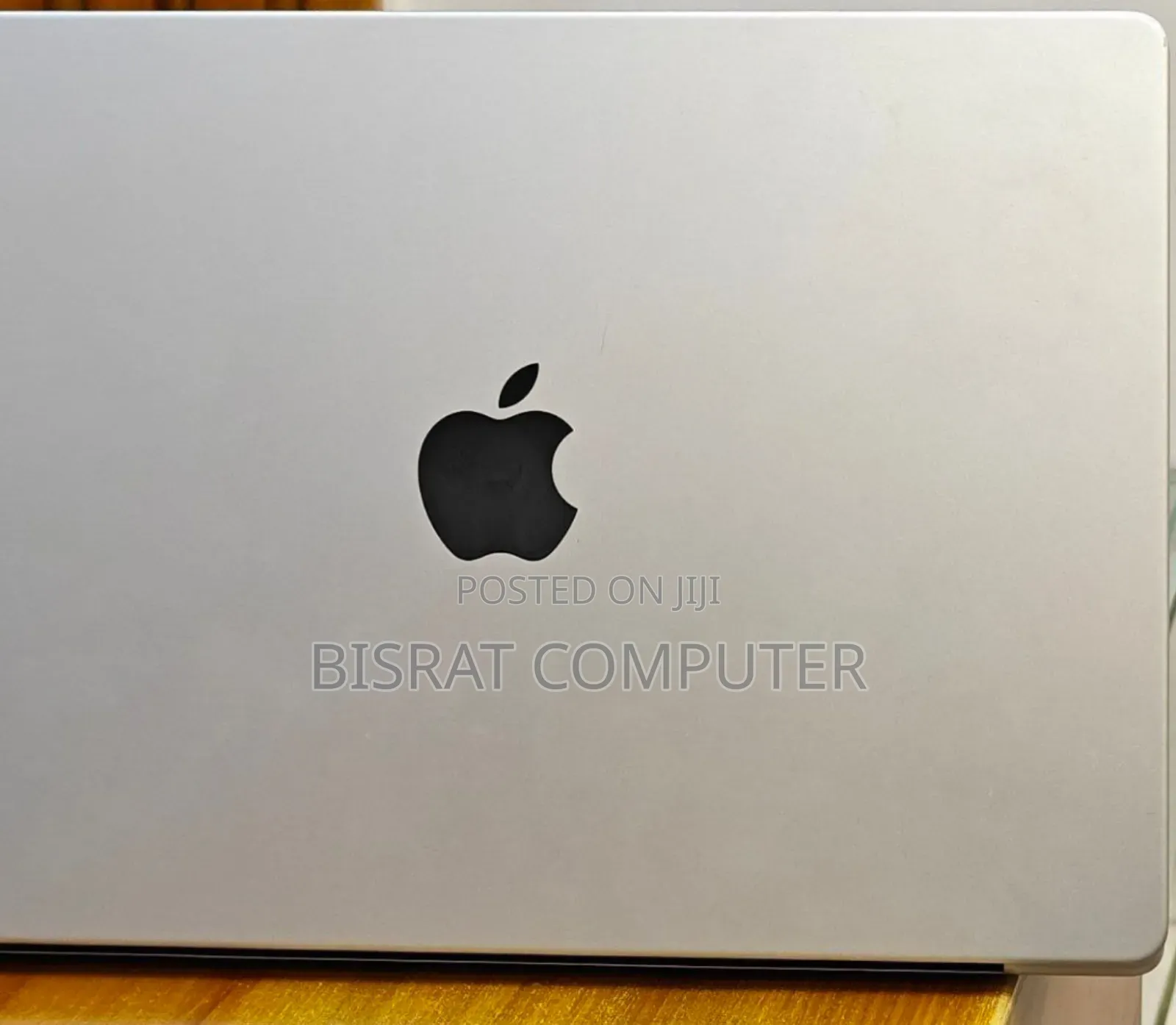 New Laptop Apple MacBook Pro M1 32GB Apple M1 Pro SSD 1T