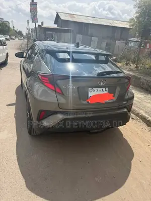 Toyota C-HR 2022 Gray