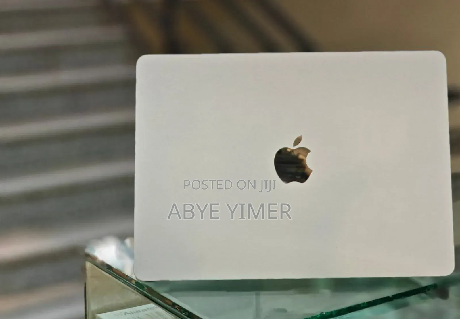 New Apple MacBook Air 2025 M4 13-Inch 16GB Intel Core M SSD 256GB