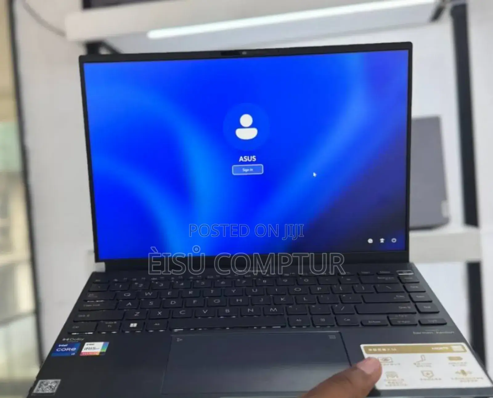 New Laptop Asus ZenBook 13 UX331UN 16GB Intel Core I7 SSD 512GB