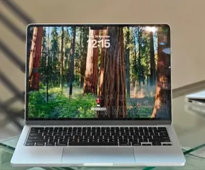 New Laptop Apple MacBook Air 2025 M4 13-Inch 16GB Apple M4 SSD 256GB