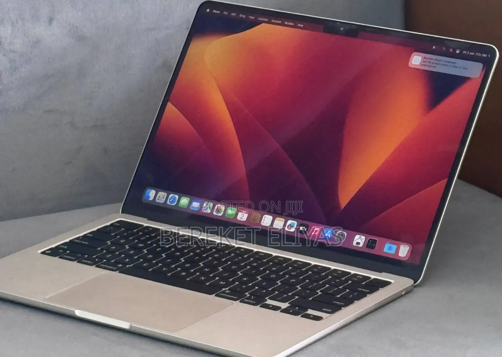 New Laptop Apple MacBook Air 2022 M2 8GB Apple M2 SSD 256GB