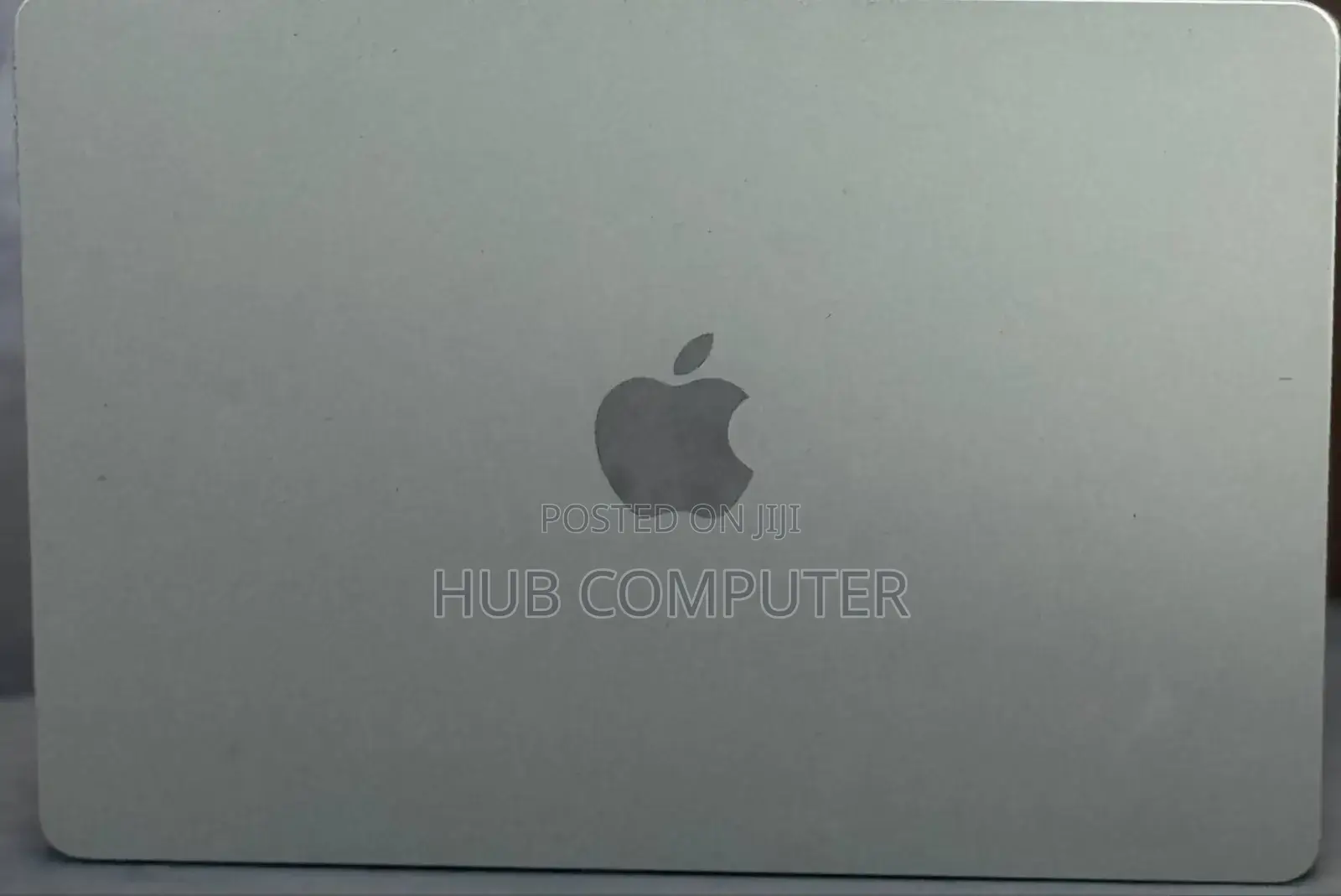 New Laptop Apple MacBook Air 2022 M2 8GB Apple M2 SSD 256GB