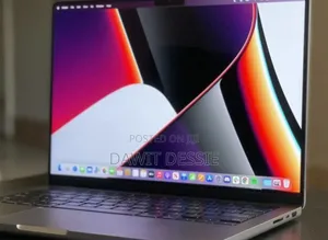 New Laptop Apple MacBook Pro 2024 M4 14-Inch 16GB Apple M4 SSD 512GB