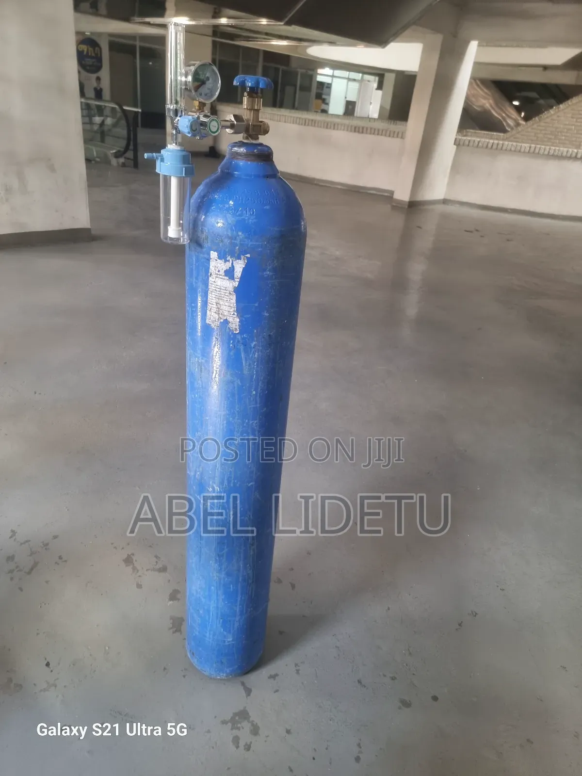 Oxygen Cylinder With Regulator