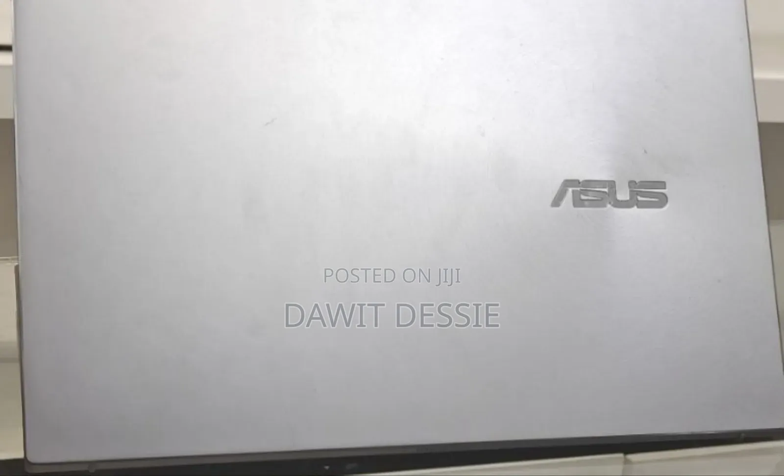 New Laptop Asus 8GB AMD Ryzen 5 SSD 512GB